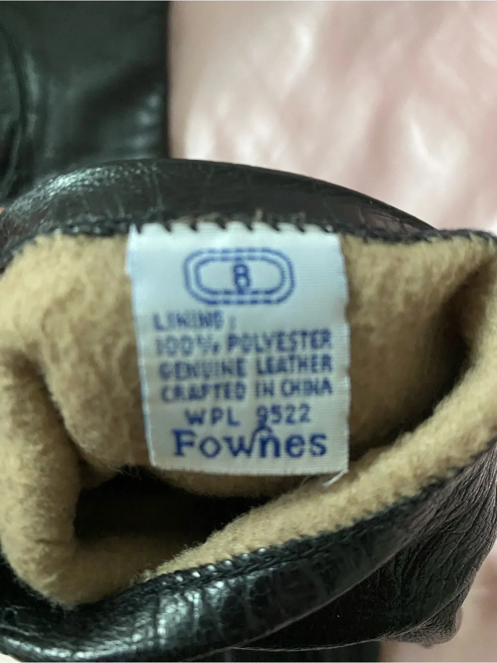 Vintage Fownes Classic Black Leather Gloves size 8 women’s